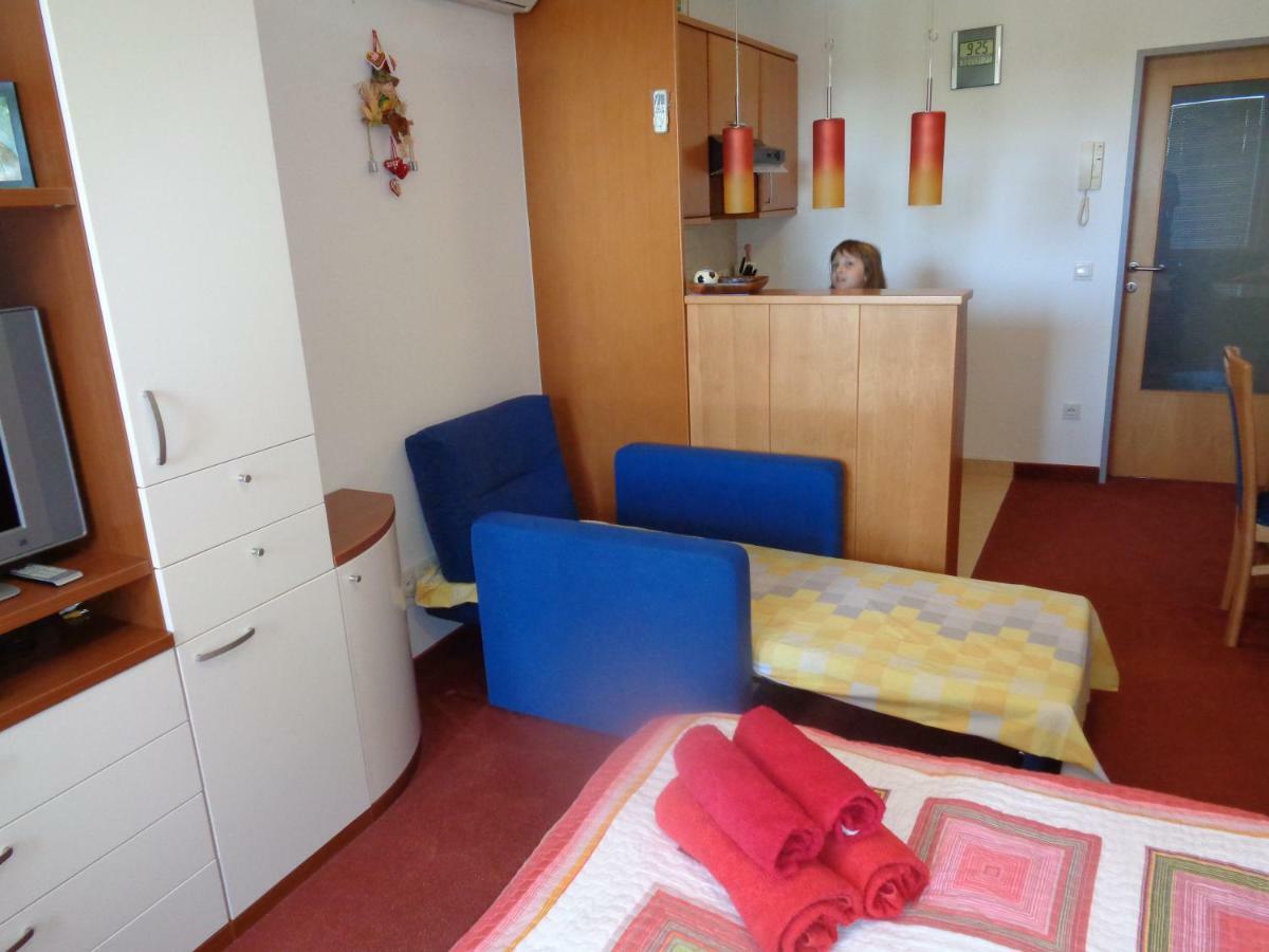 Apartment Maja Moravske-Toplice Buitenkant foto